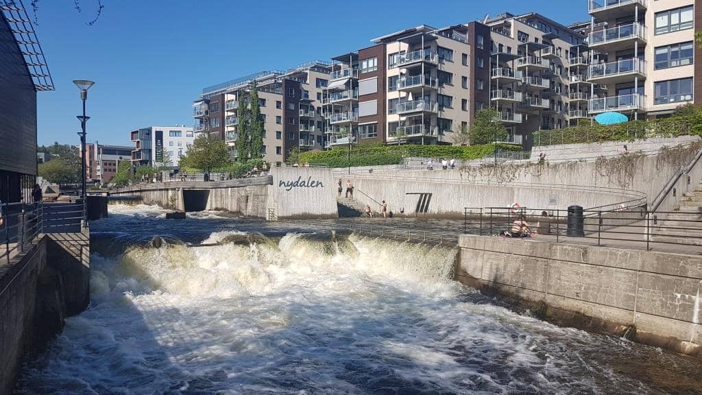 BIKE TOUR ALONG THE AKERSELVA RIVER